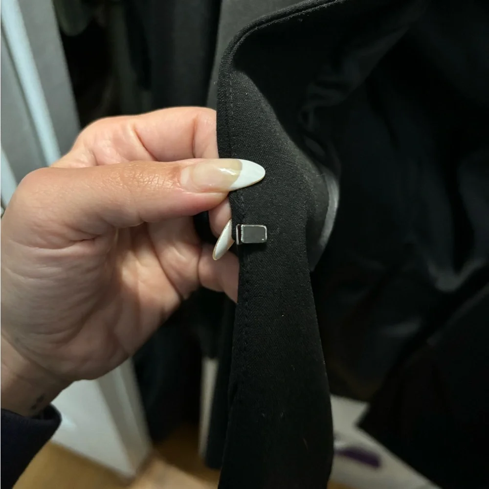 NWT Calvin Klein blazer ! Size six color black - Picture 6 of 6